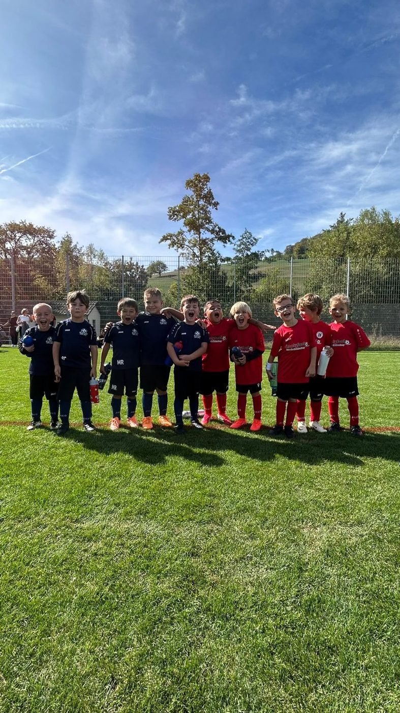 Juniorenteams vor dem Spiel